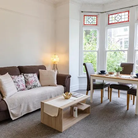October Disc - Long - Contractors Apartment Bristol