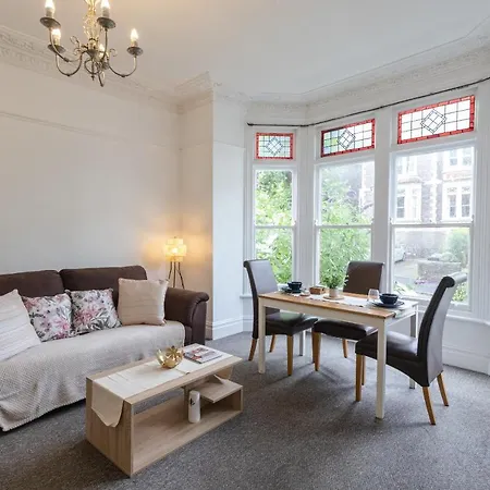 October Disc - Long - Contractors Apartment Bristol